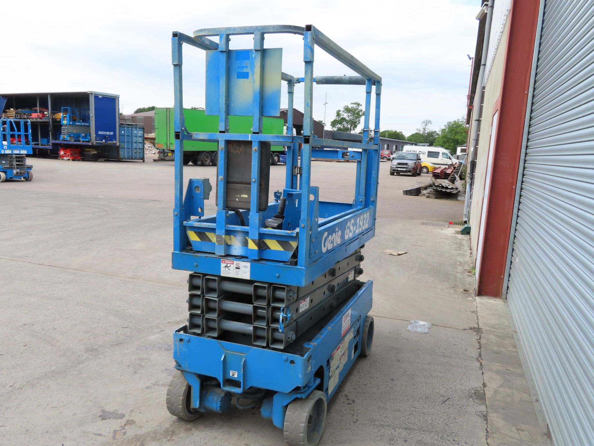Genie 1932 Scissor Lift SN1944 SHS Merchants Ltd Used Platforms