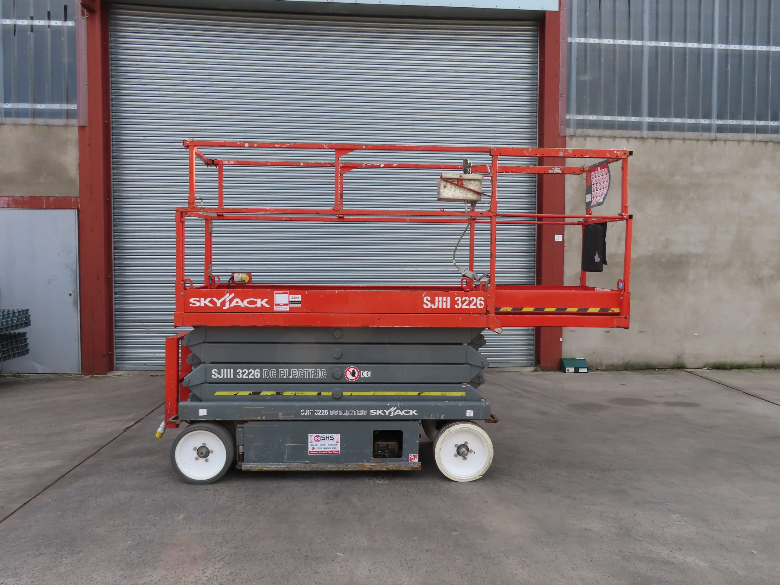 Skyjack SJIII 3226 Scissor Lift - SN1999 | SHS Merchants Ltd | Used ...