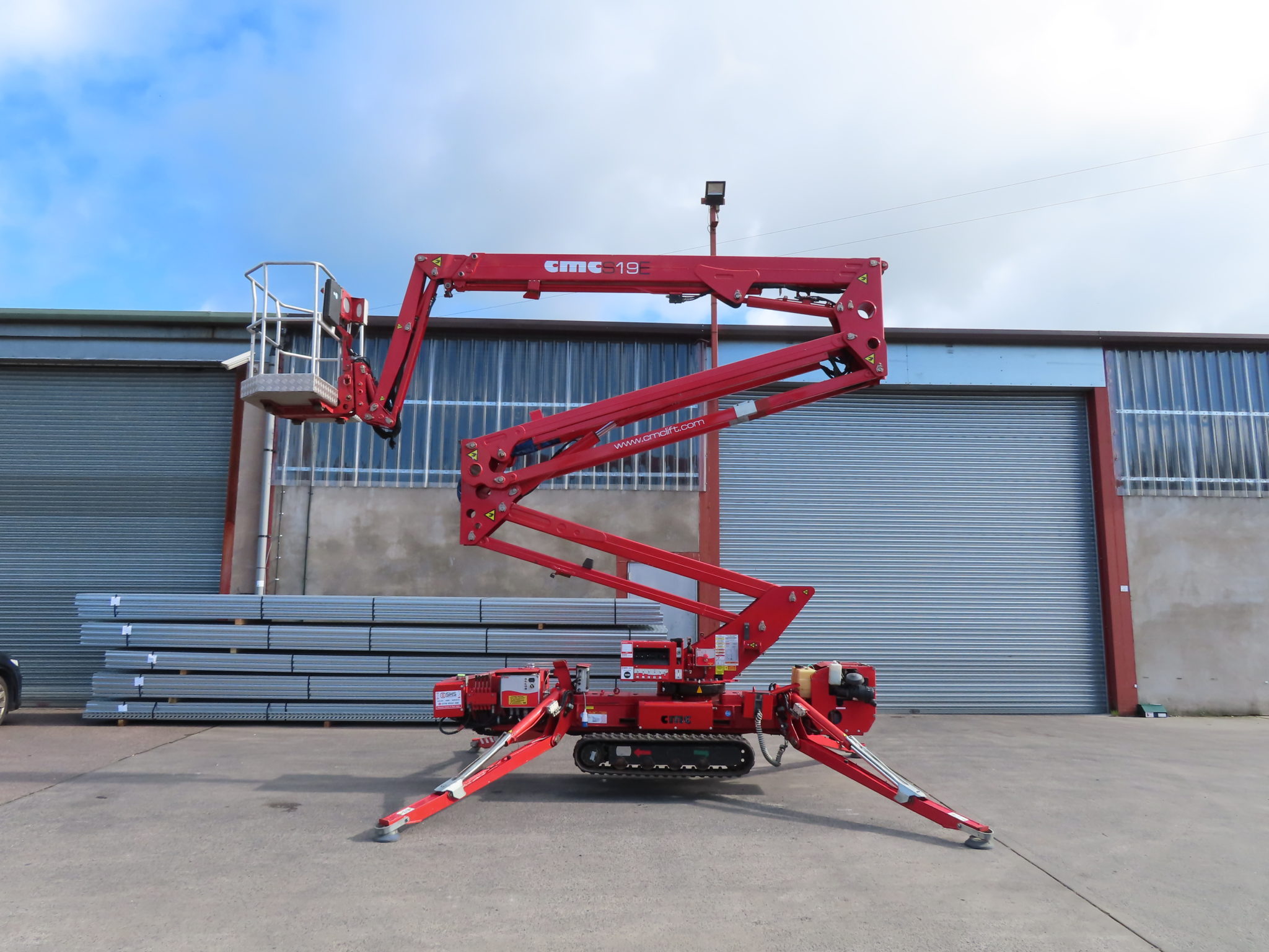 cmc-s19e-tracked-spider-boom-lift-sn1998-shs-merchants-ltd-used