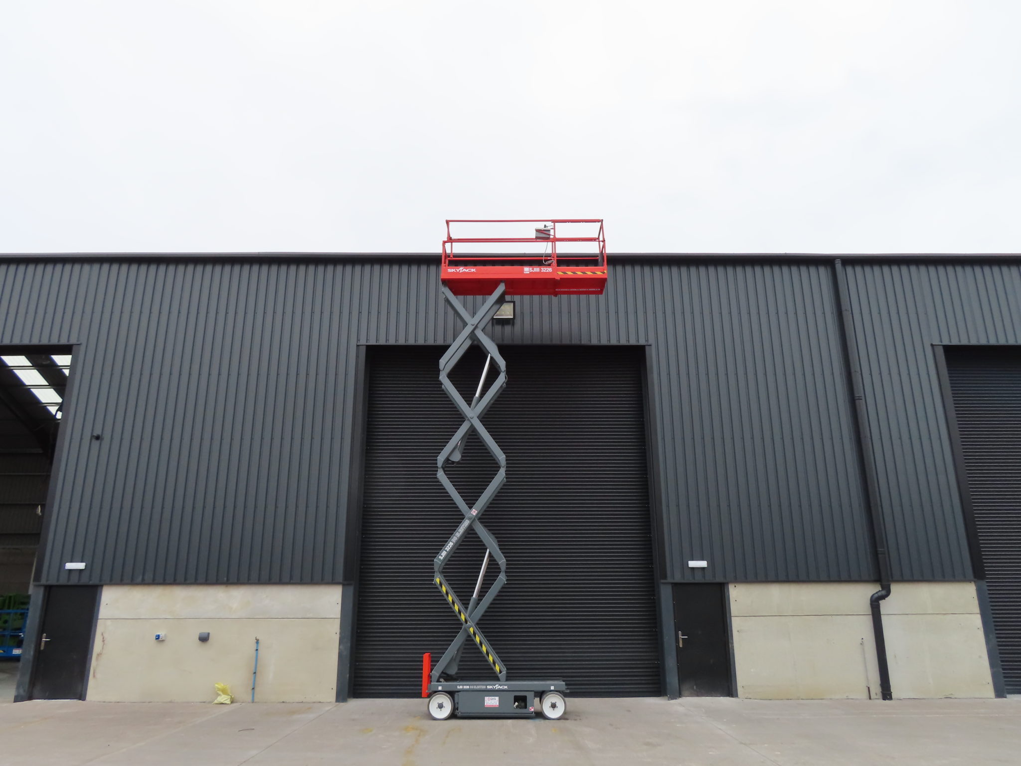 Skyjack SJIII 3226 Scissor Lift SN1972 SHS Merchants Ltd Used