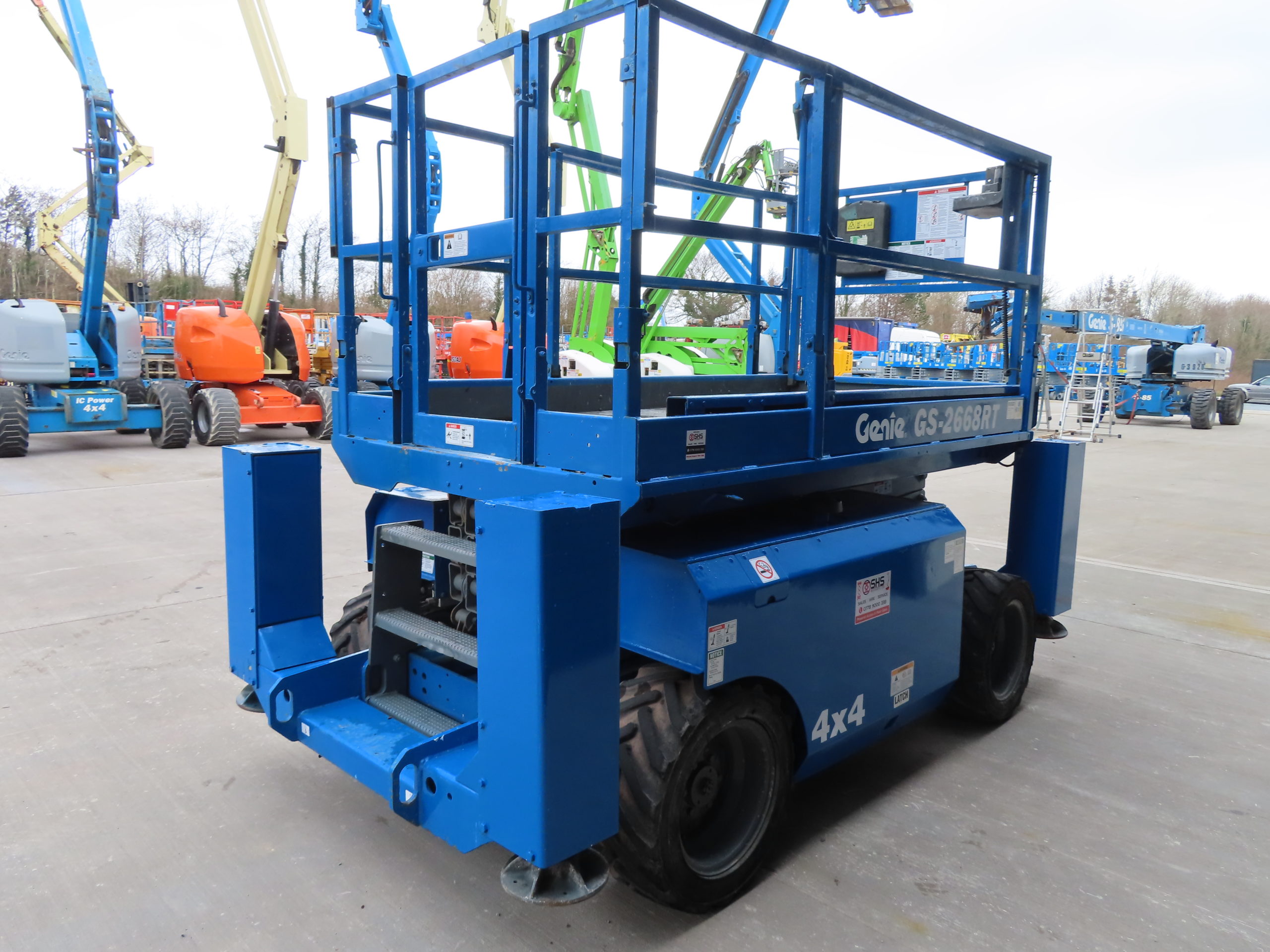 Genie 2668RT Diesel Scissor Lift Cherry Picker Access Platform - SN ...