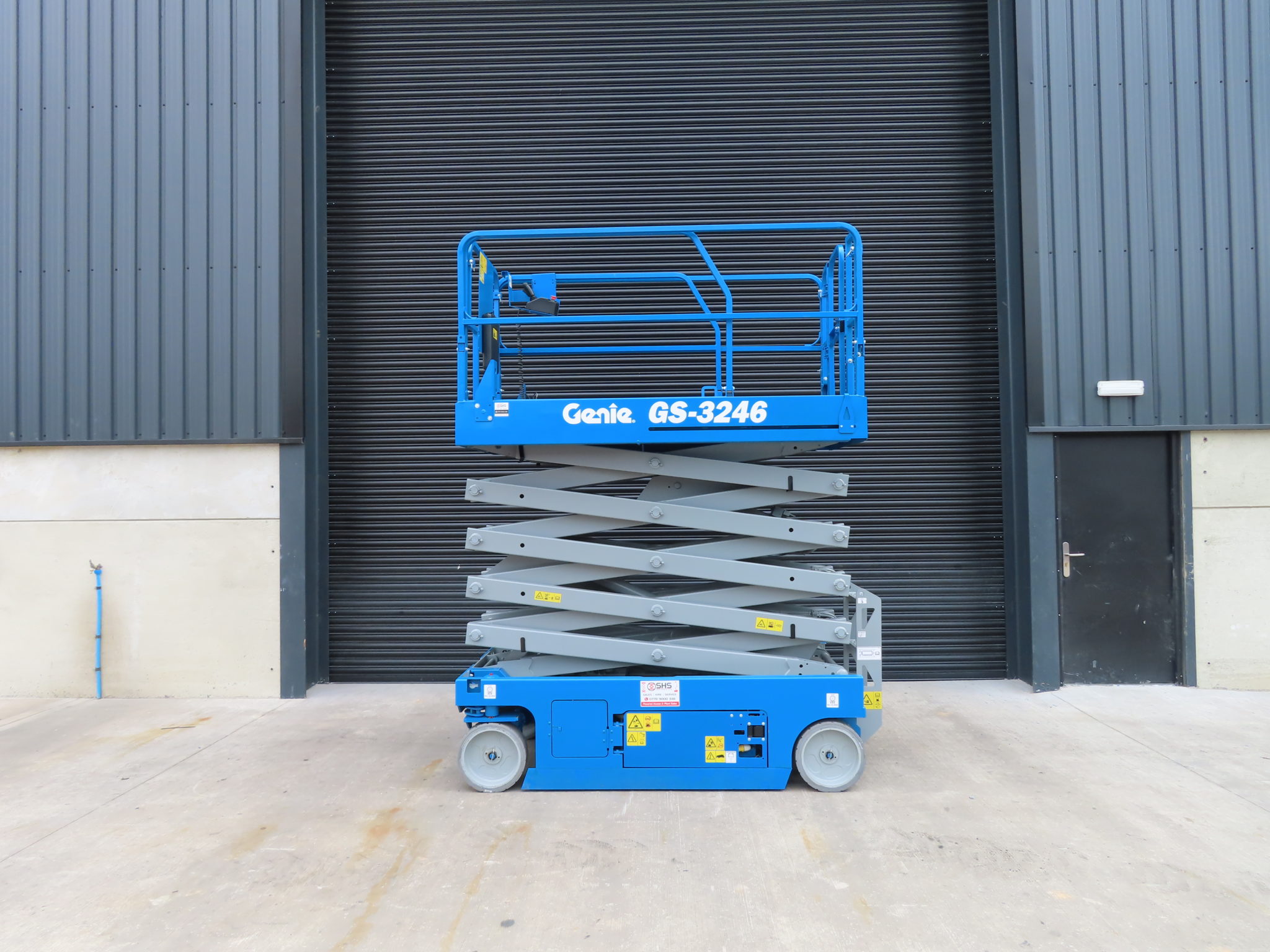 Genie 3246 Scissor Lift Access Platform Work Platform SN2139 SHS Merchants Ltd Used