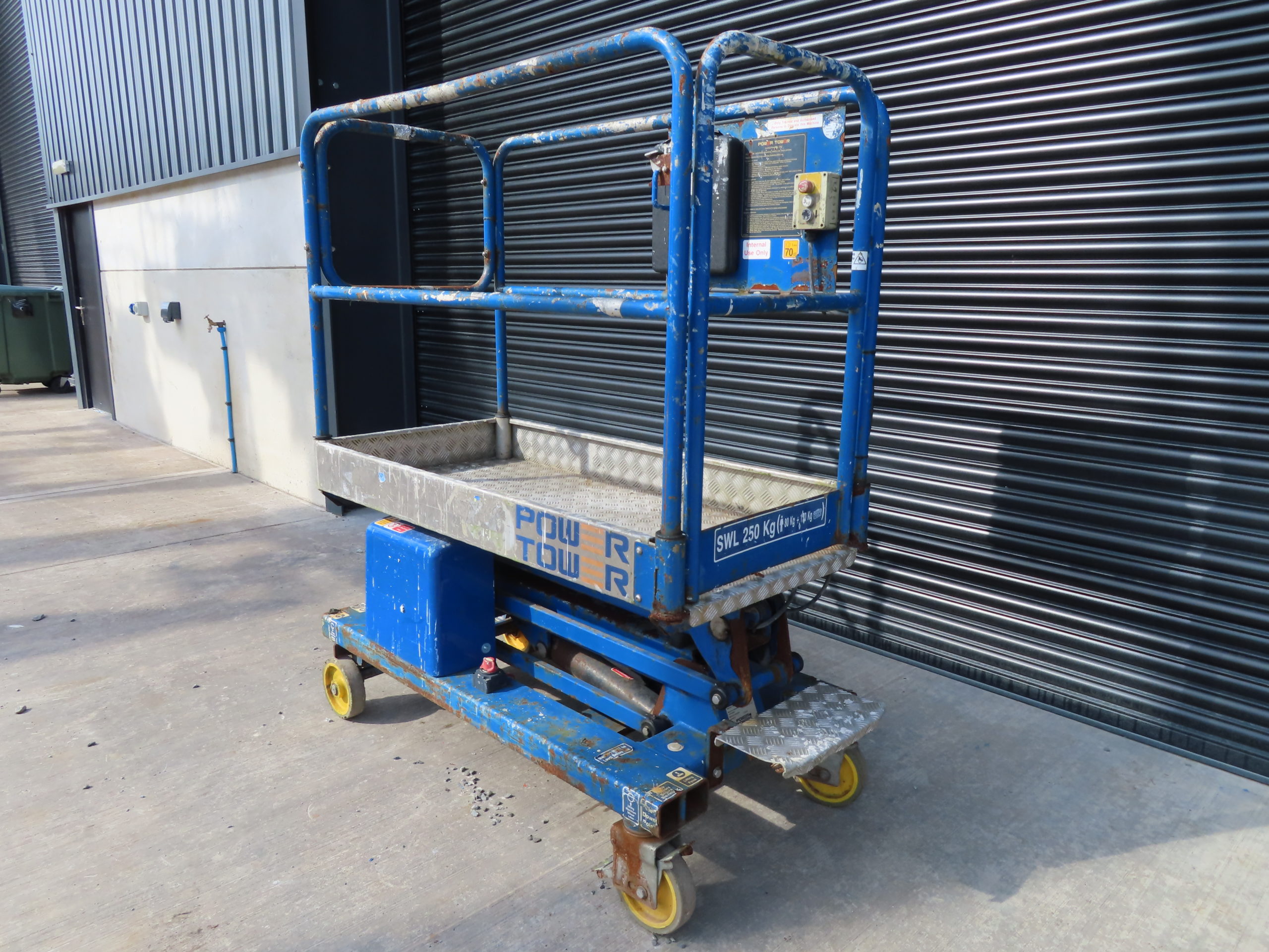 Power Tower Eco Lift Push Around Man Lift SN2565 | SHS Merchants Ltd ...