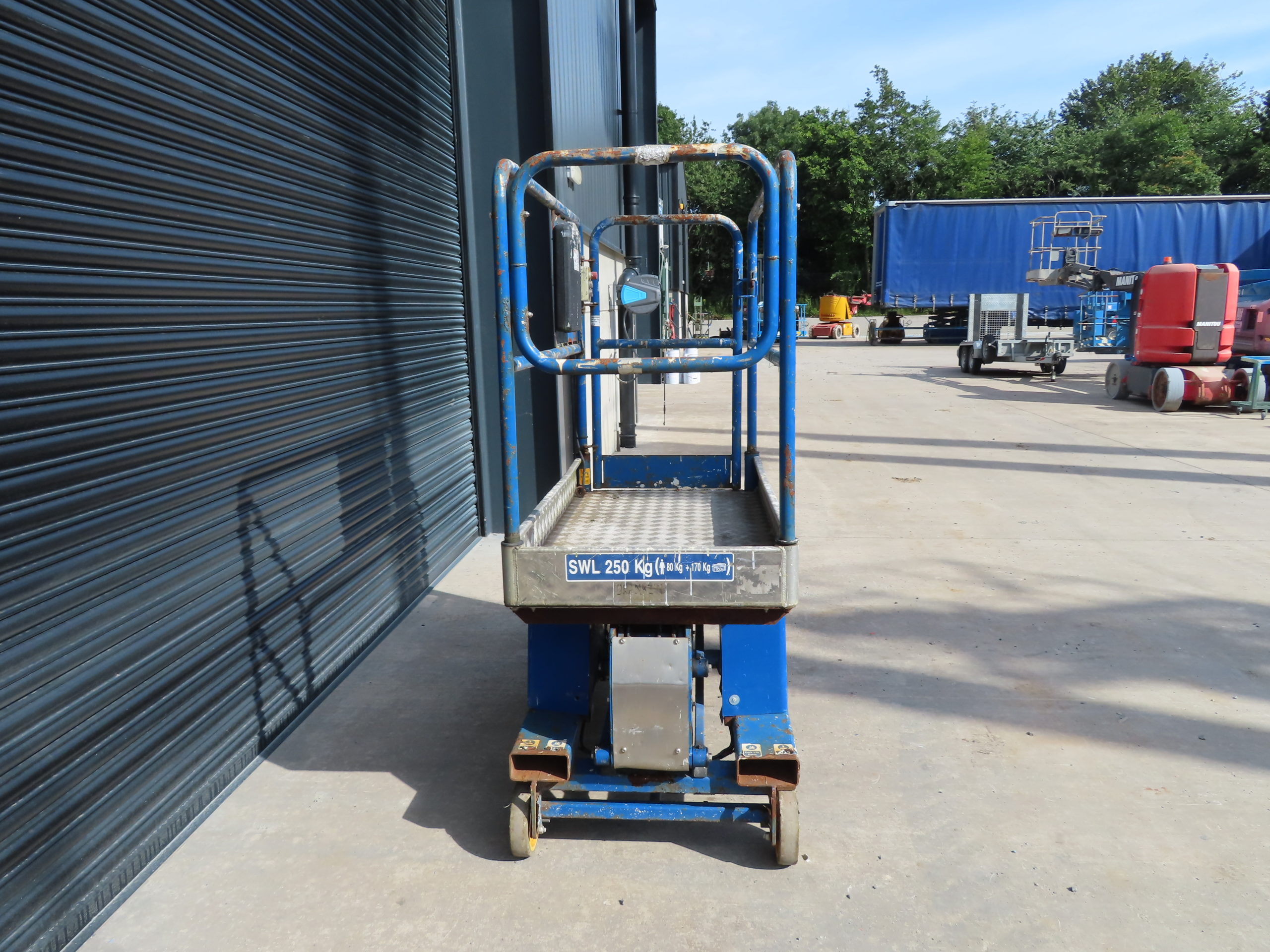 Power Tower Eco Lift Push Around Man Lift SN2565 | SHS Merchants Ltd ...